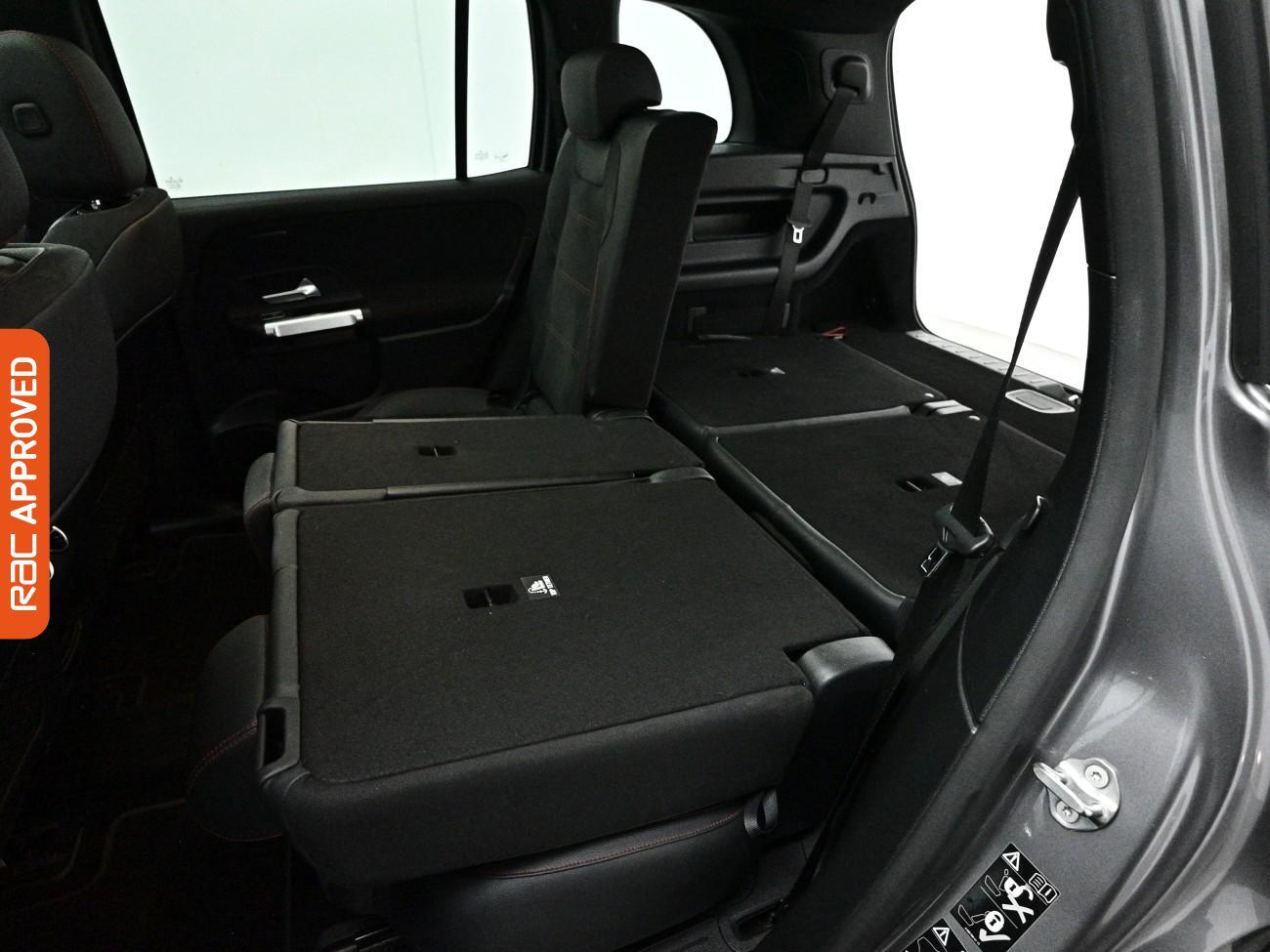 Mercedes-Benz Eqb view 38