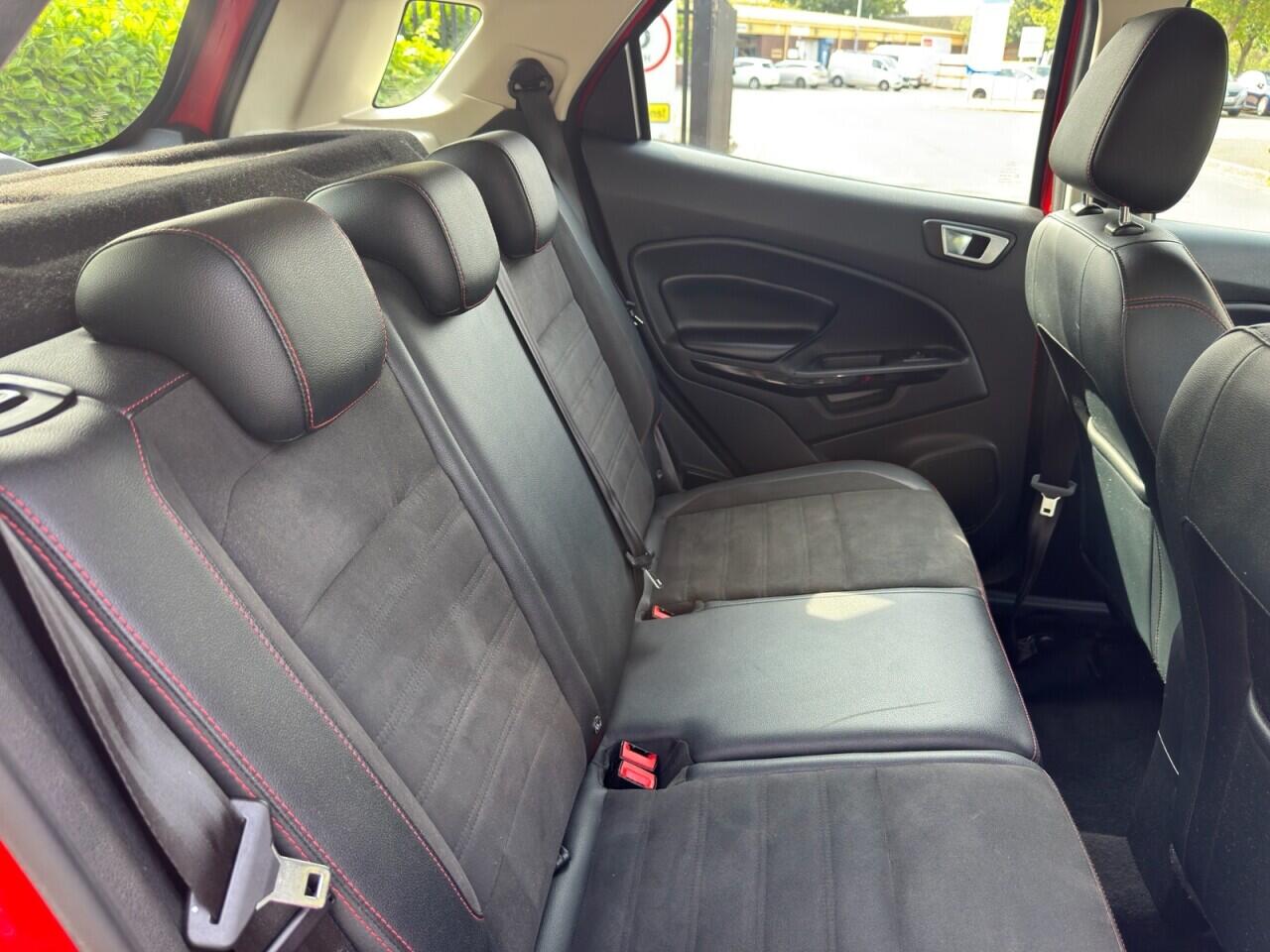 Ford Ecosport view 16