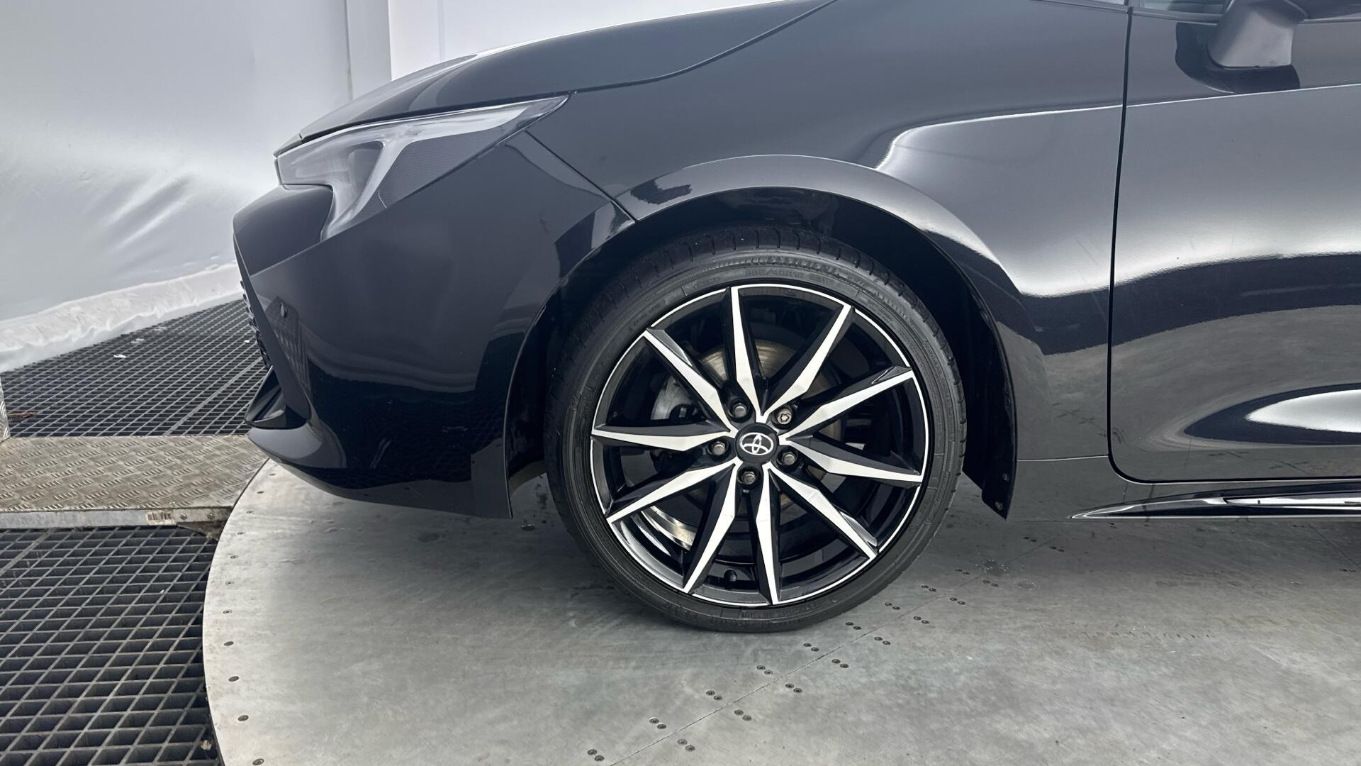 Toyota Corolla view 23
