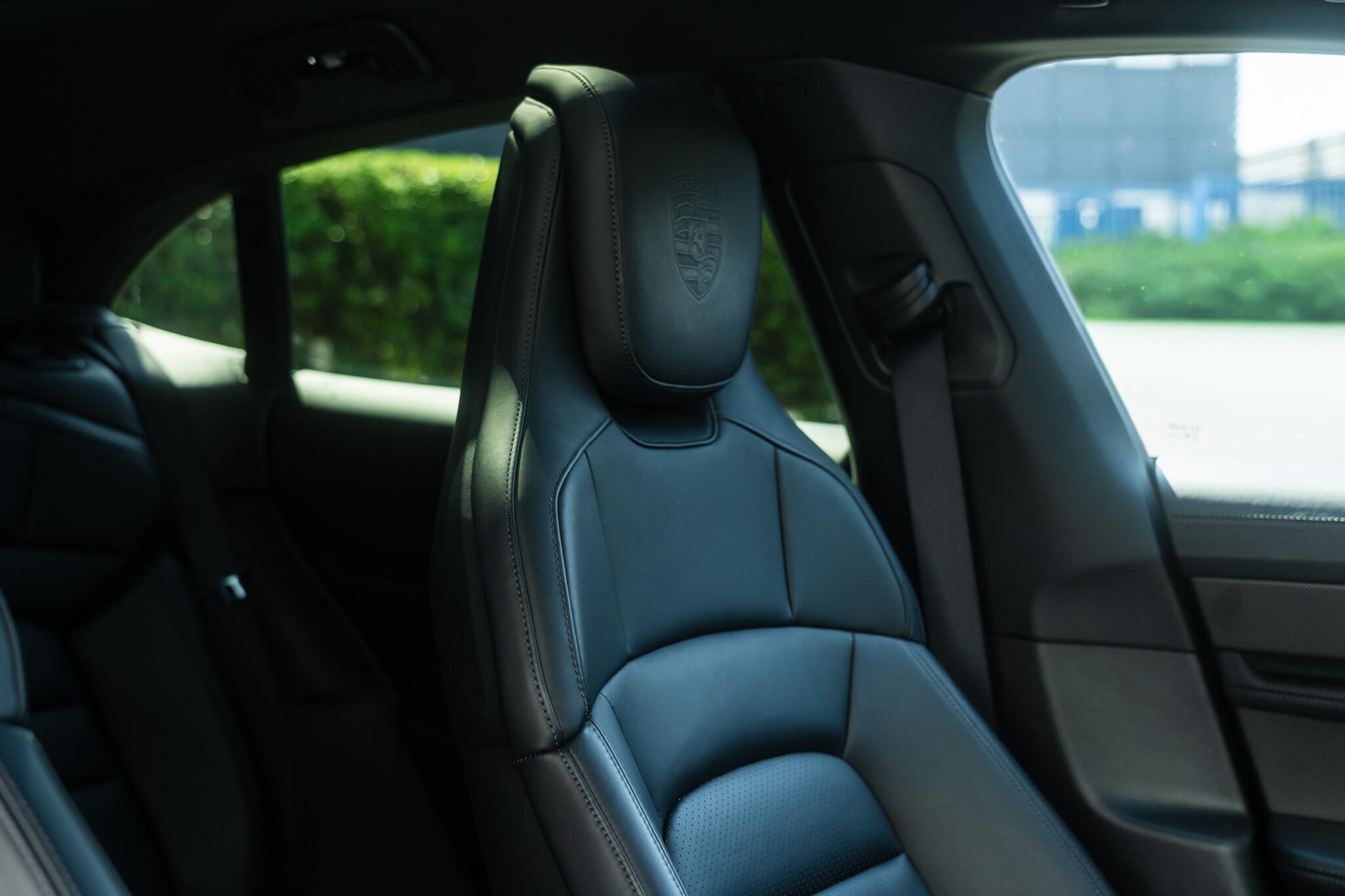 Porsche Taycan view 45