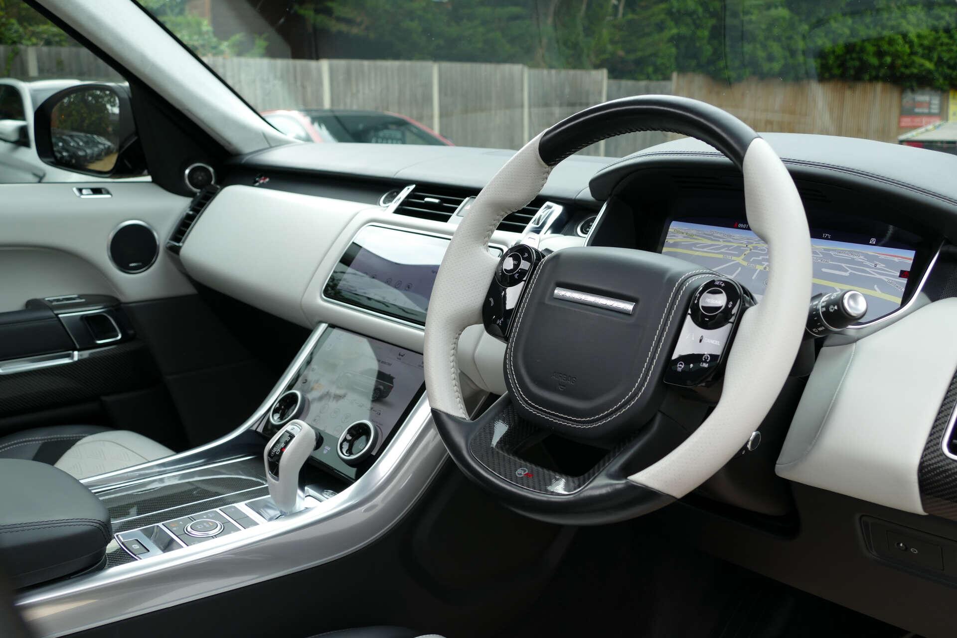 Land Rover Range Rover Sport view 3