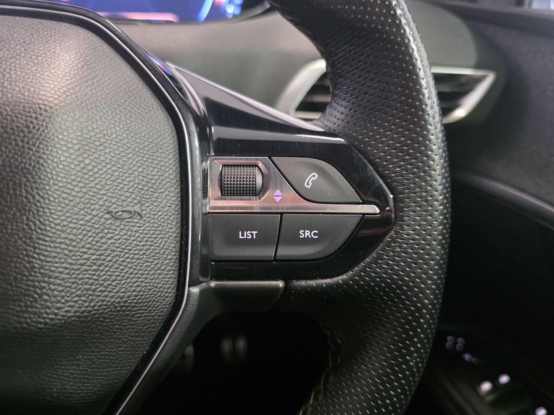 Peugeot 3008 view 19
