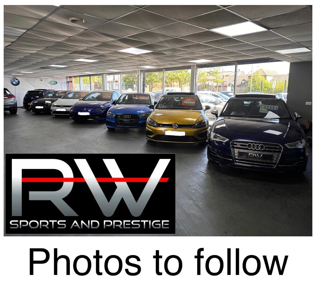 Audi SQ5 view 8