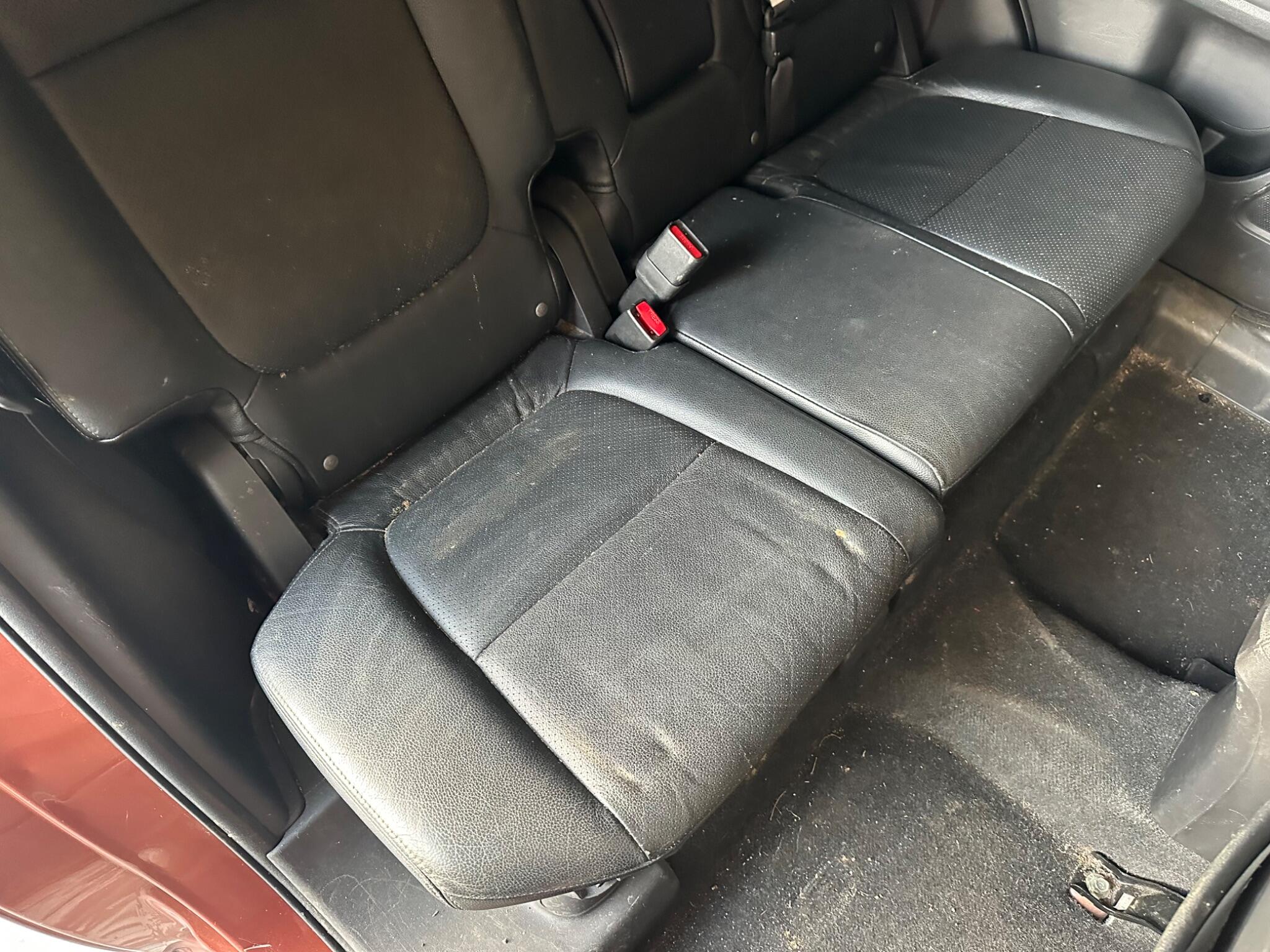 Mitsubishi Outlander view 10