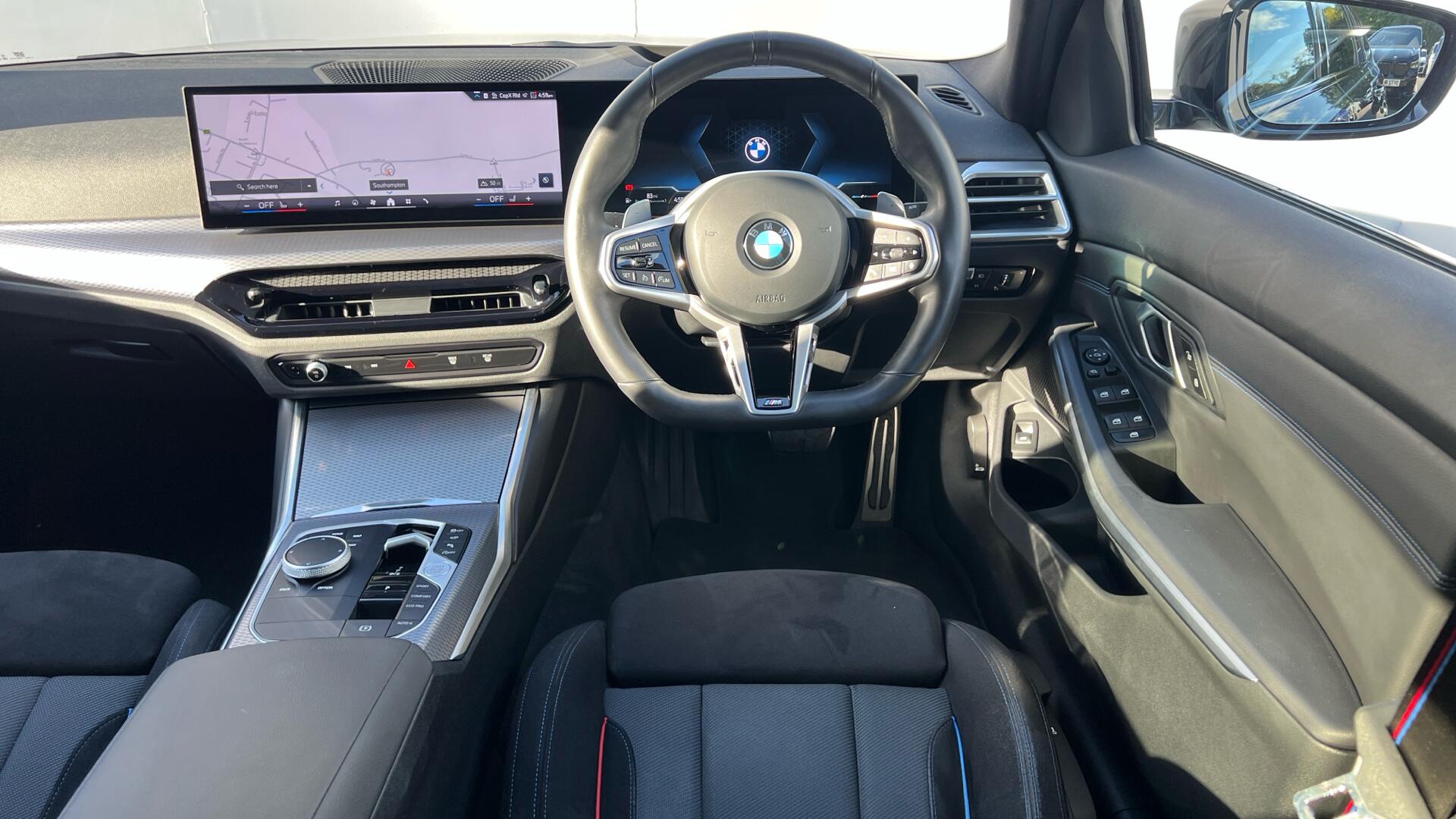 BMW 3 Series view 5