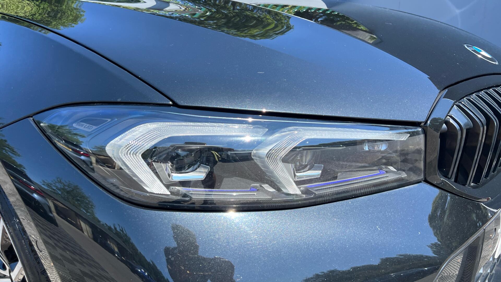 BMW 3 Series view 23