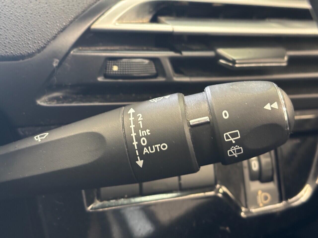 Citroen Grand C4 Picasso view 36