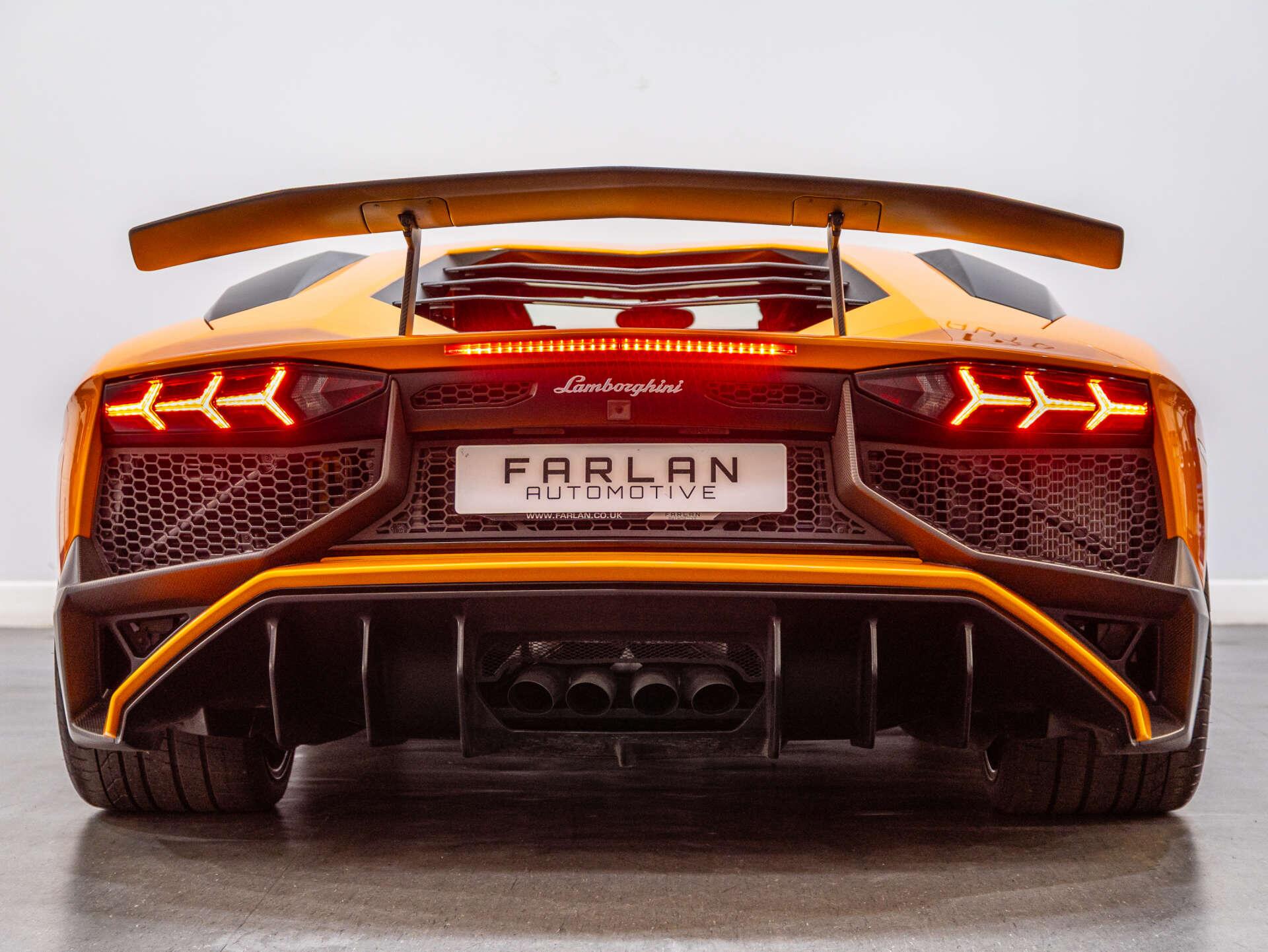 Lamborghini Aventador view 33