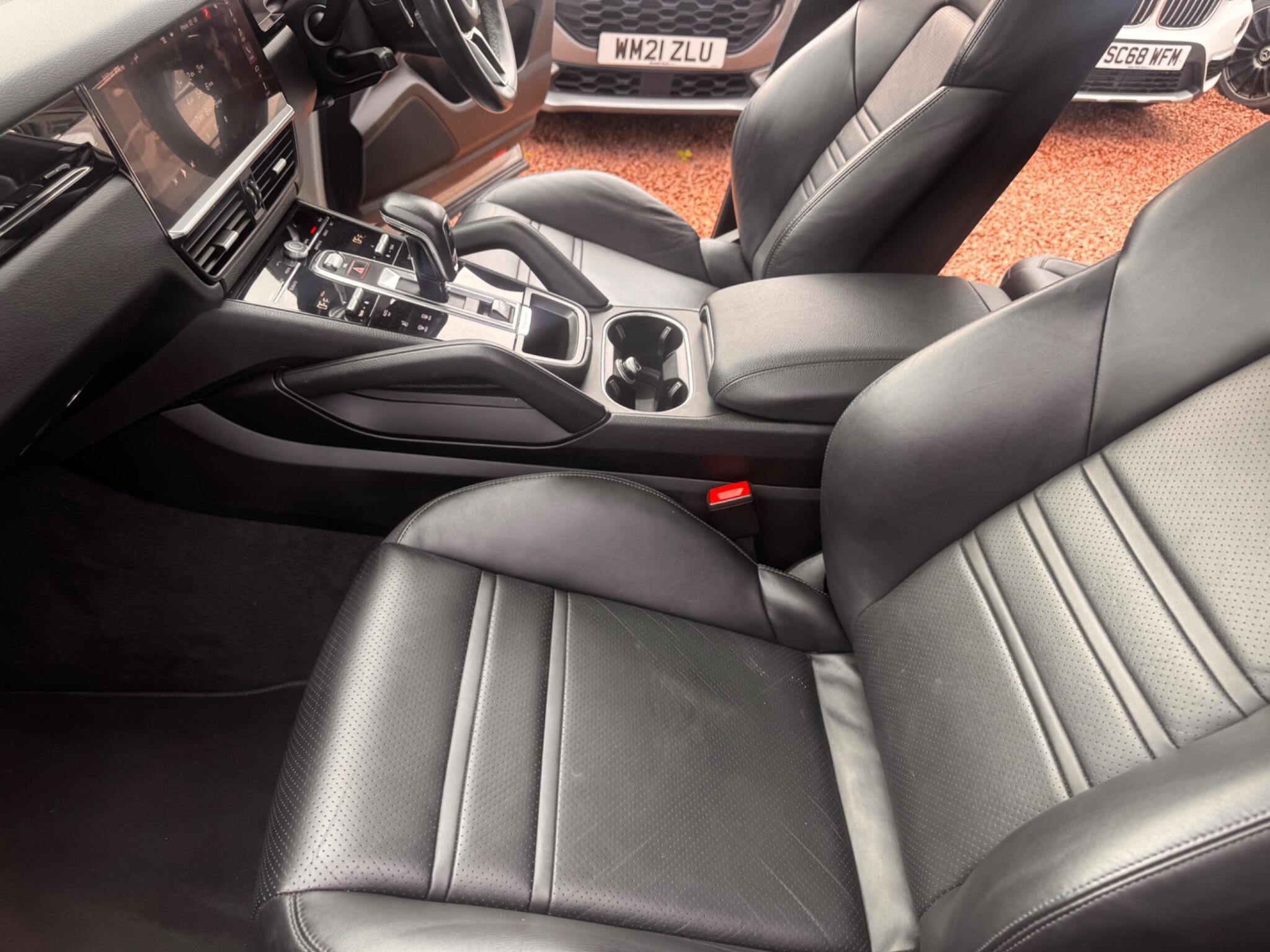 Porsche Cayenne view 64