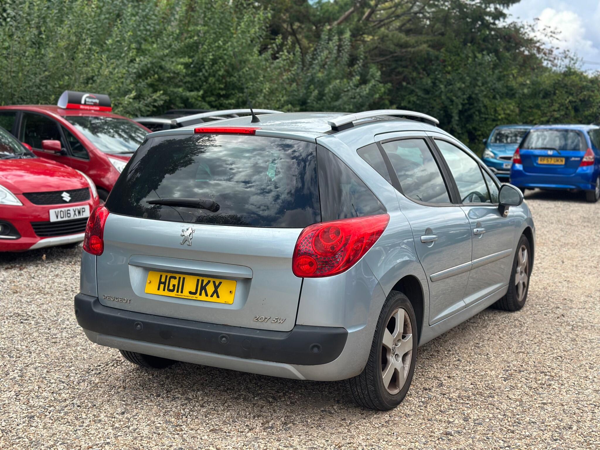 Peugeot 207 view 15