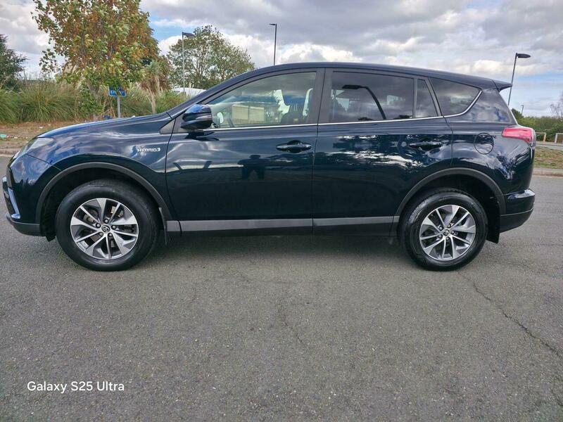 Toyota Rav4 view 9