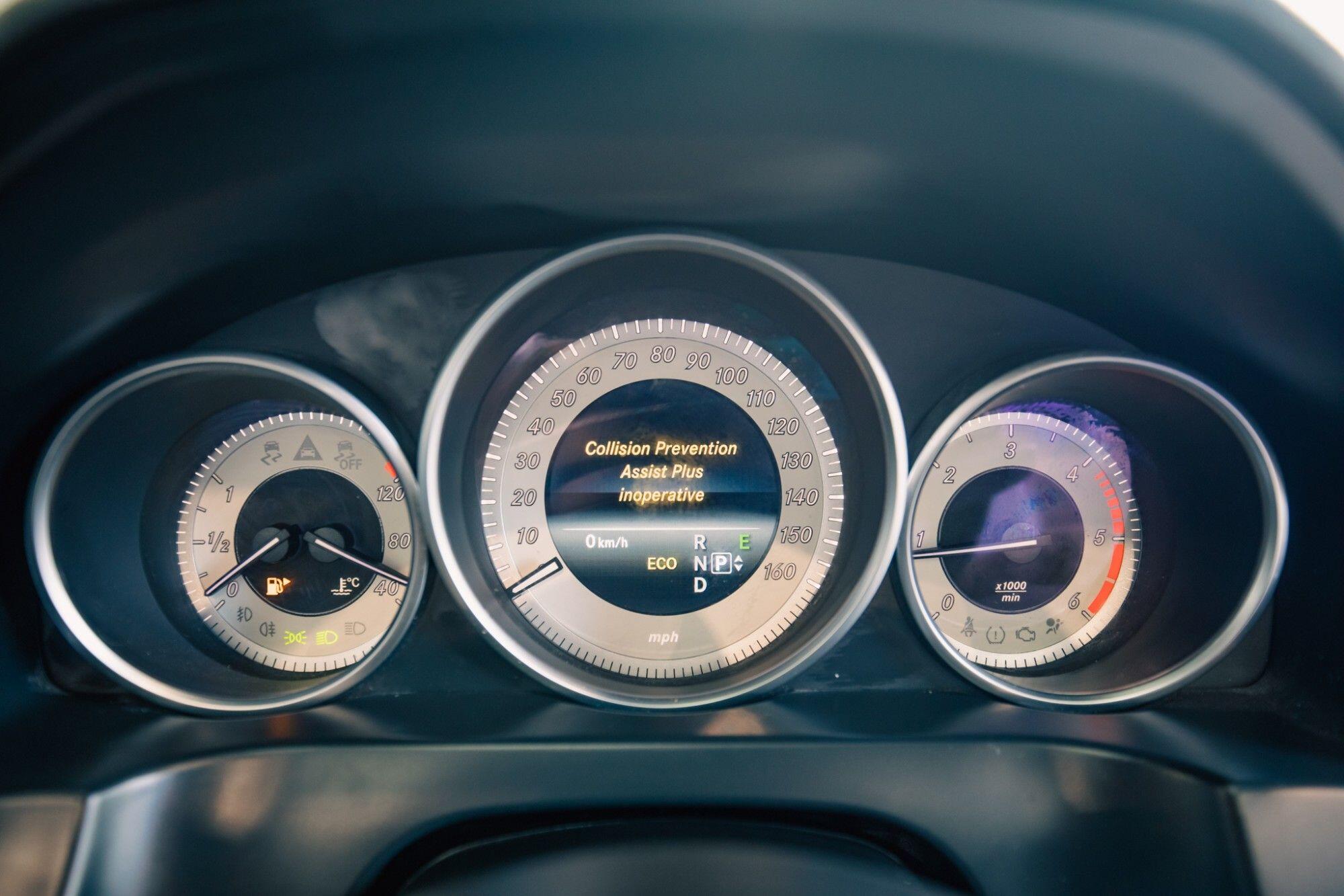 Mercedes-Benz E-Class view 16