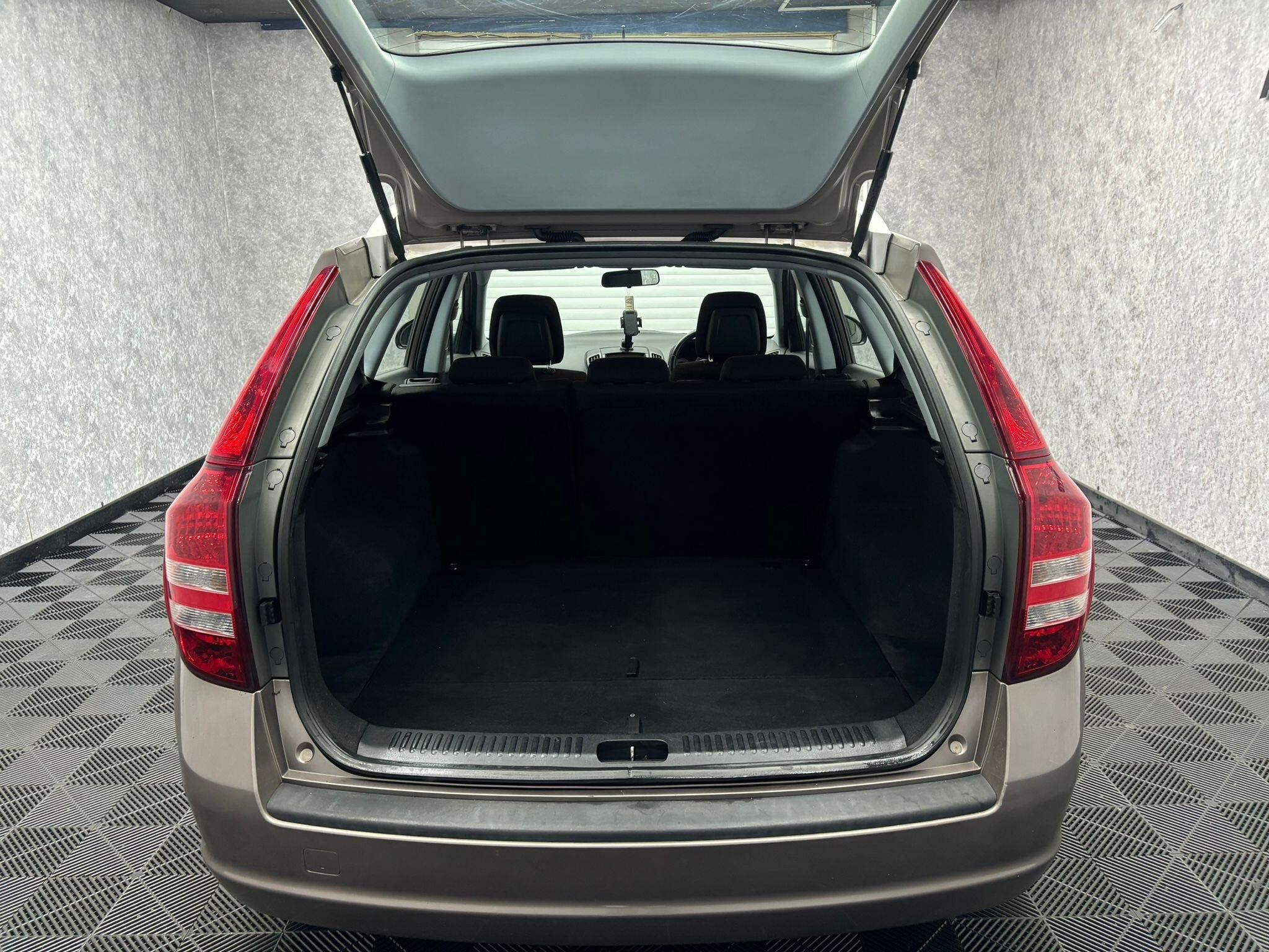Kia Ceed view 22
