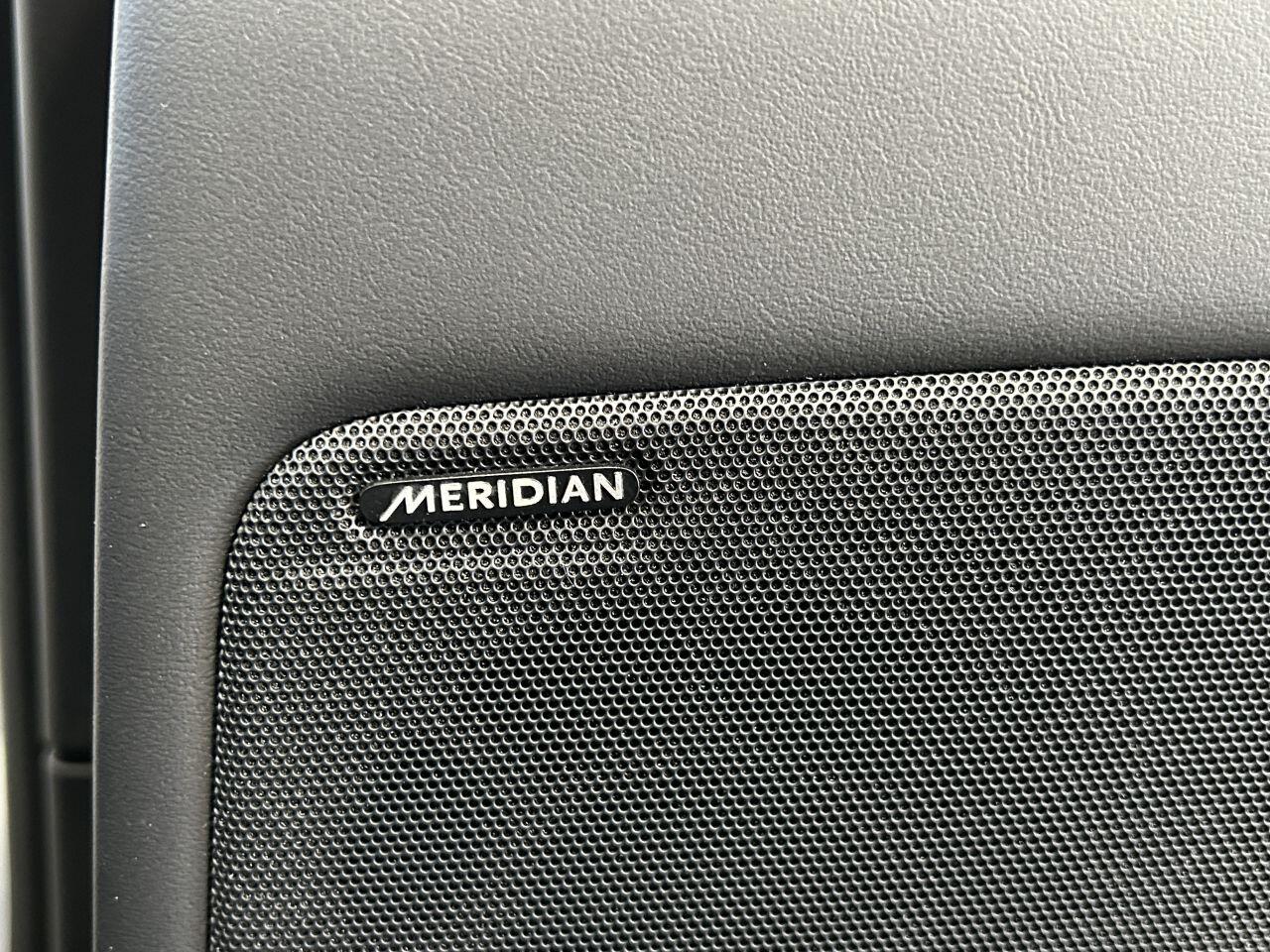 Land Rover Range Rover view 41
