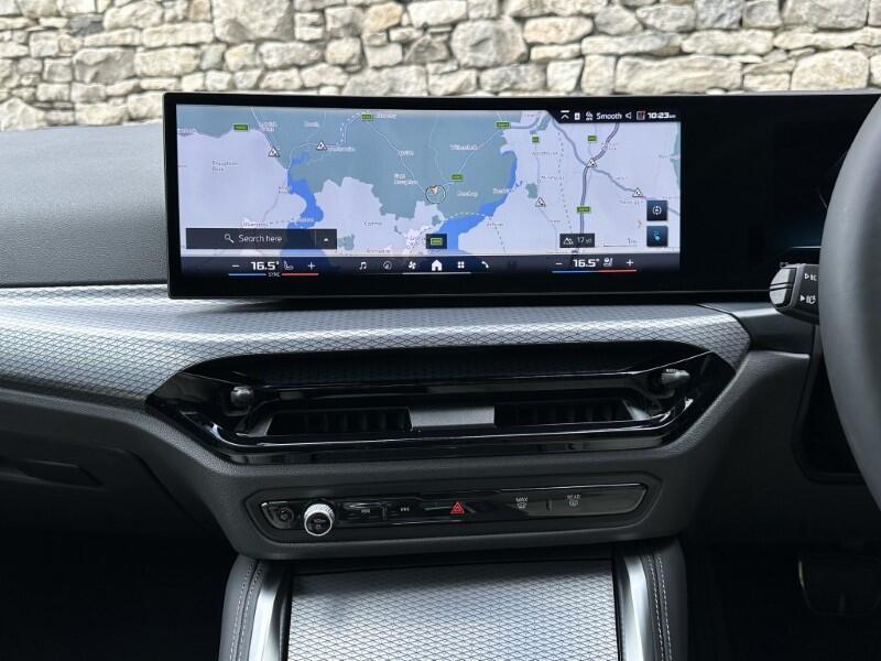 BMW i4 view 8