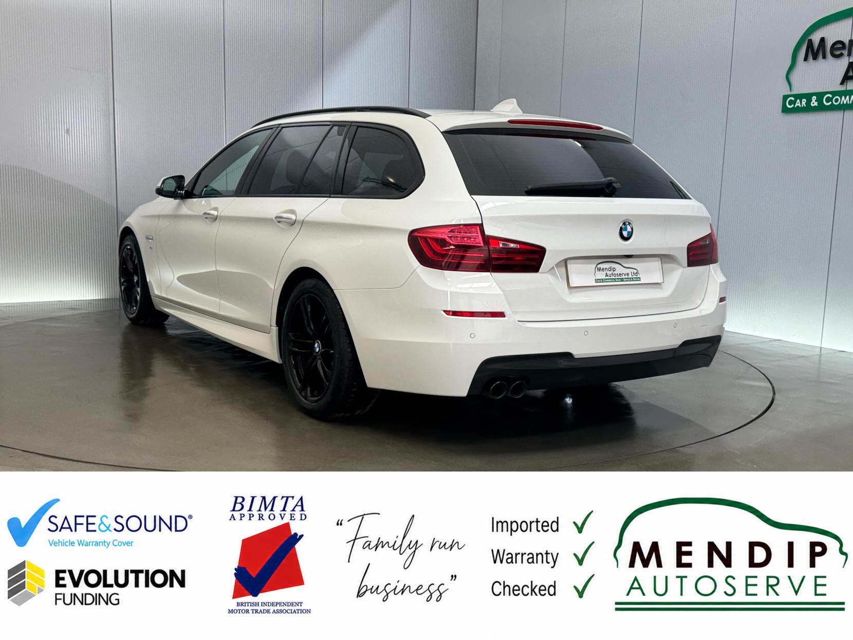 BMW 5 Series view 16