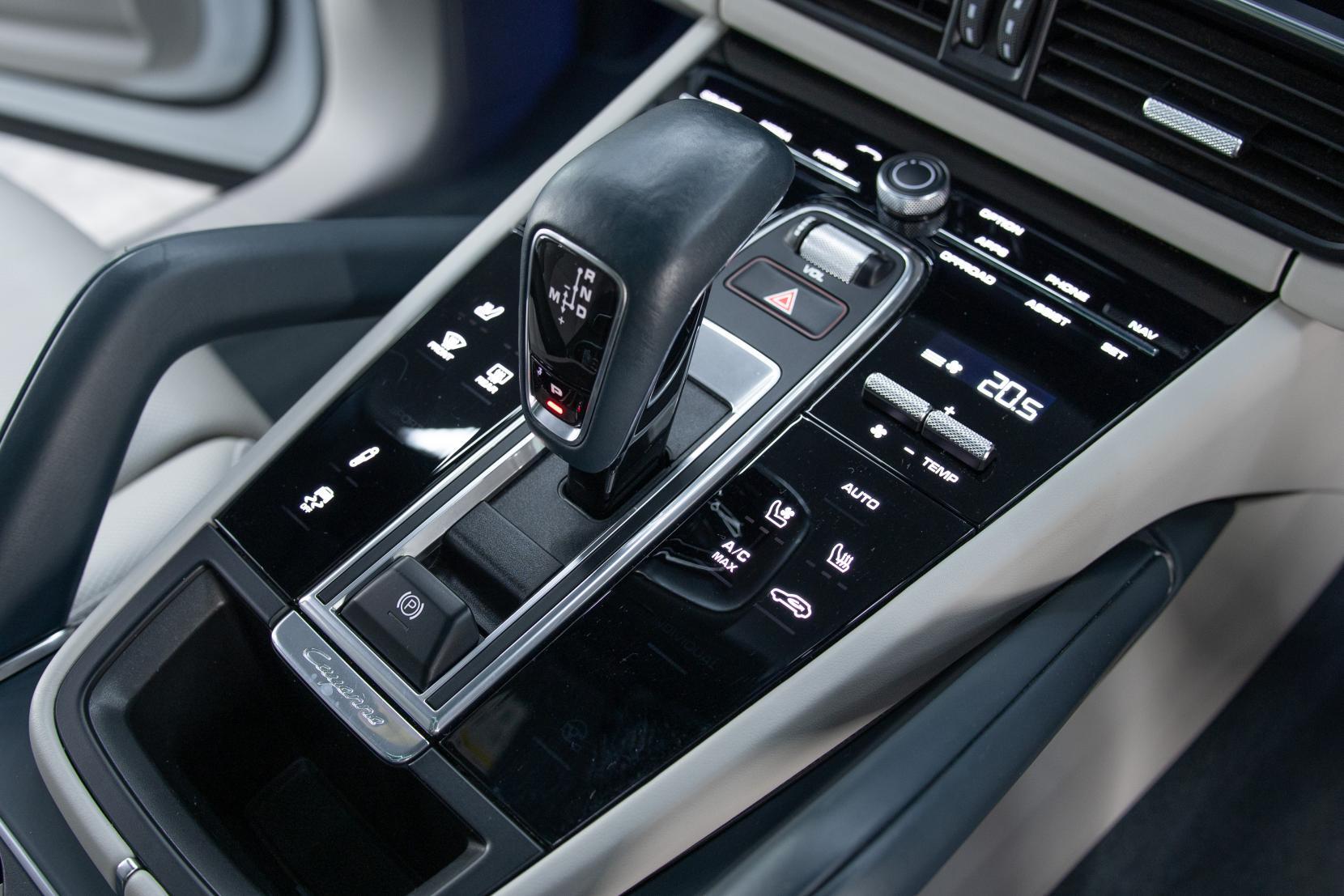Porsche Cayenne view 6