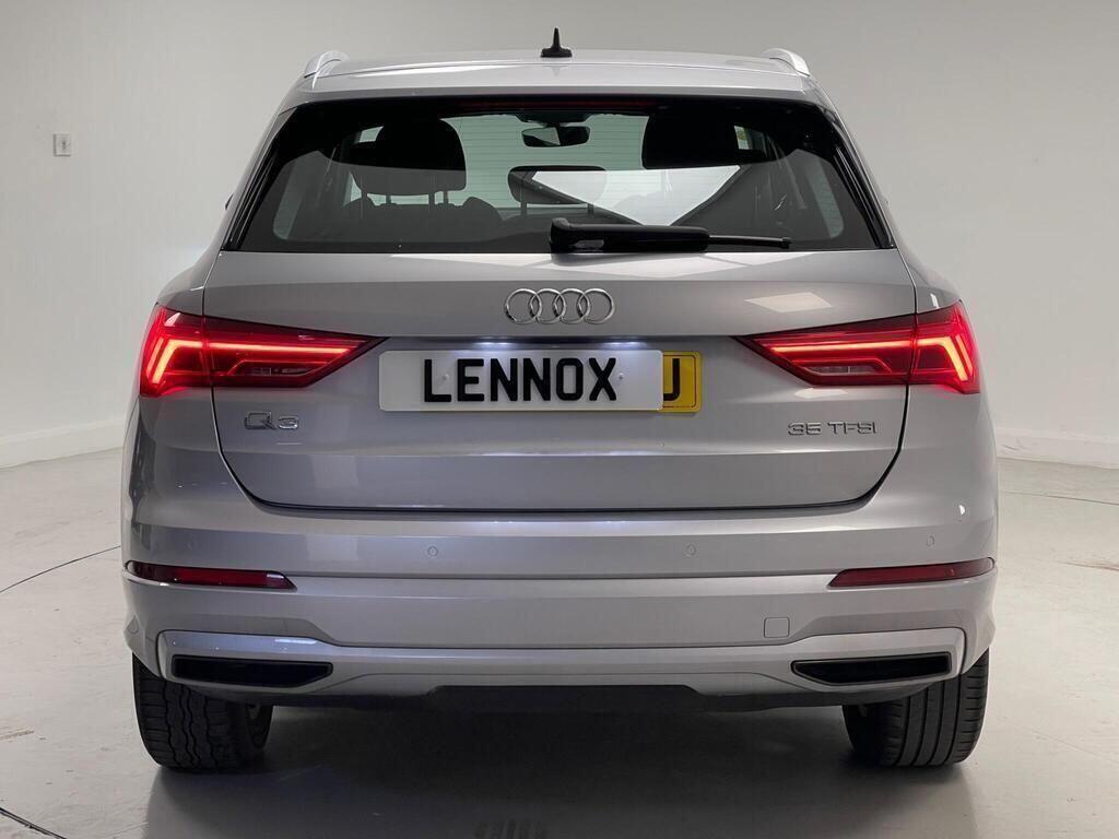 Audi Q3 view 4