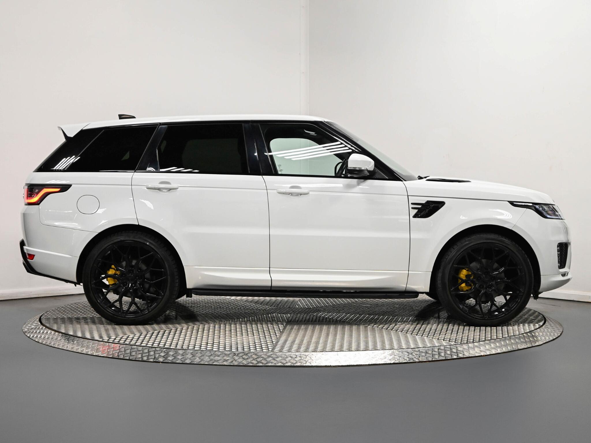Land Rover Range Rover Sport view 43