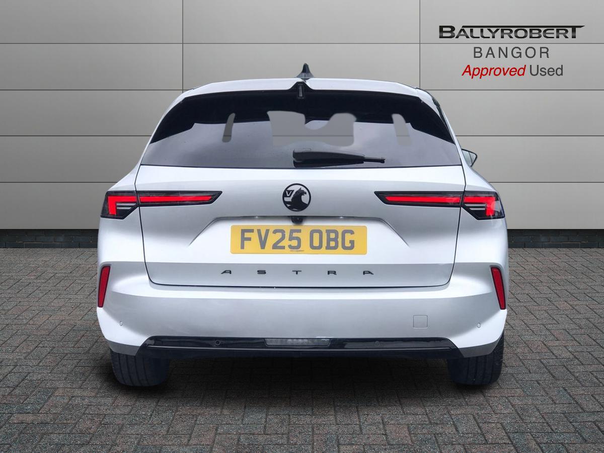 Vauxhall Astra view 11