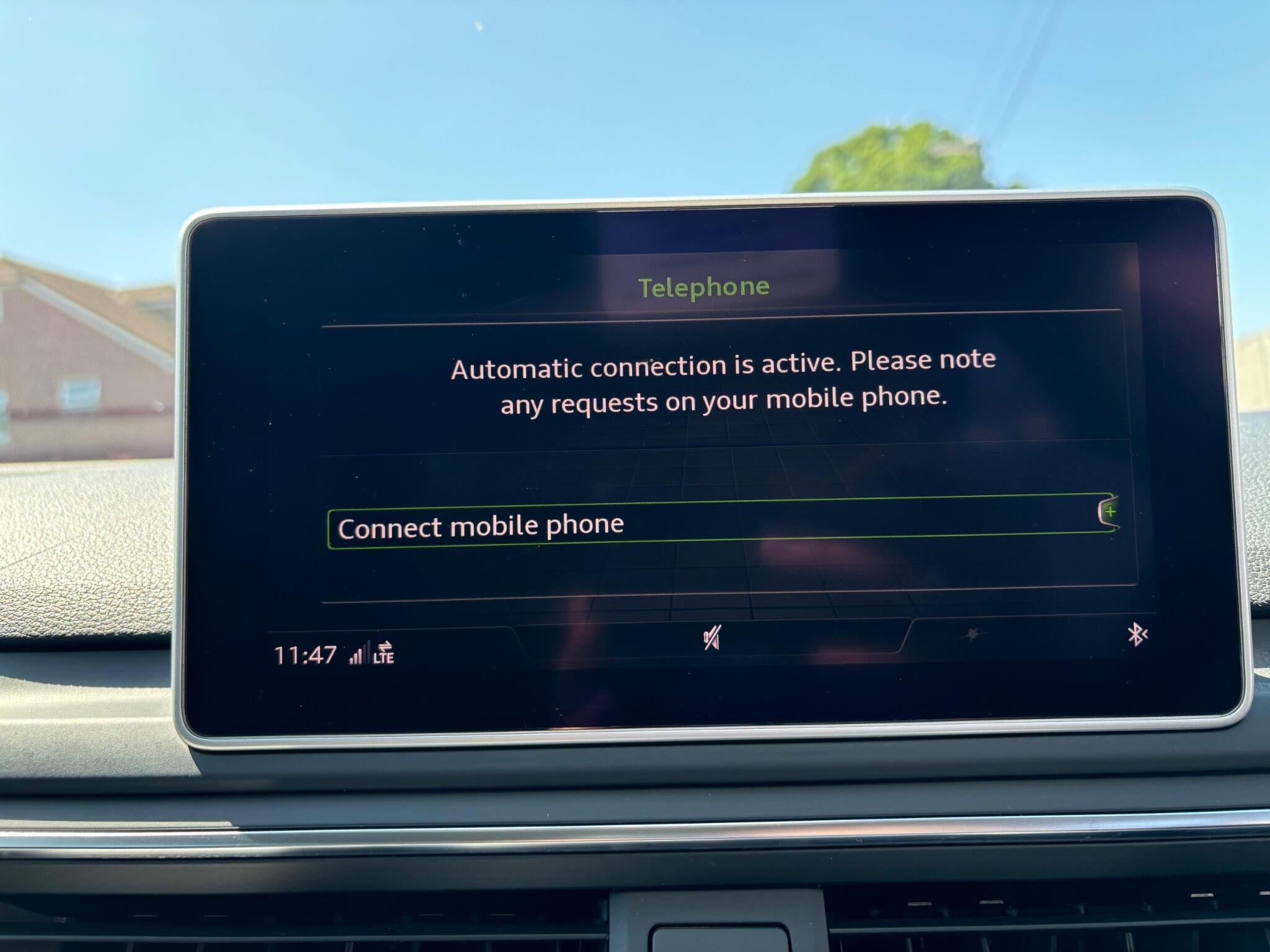 Audi A4 Avant view 13