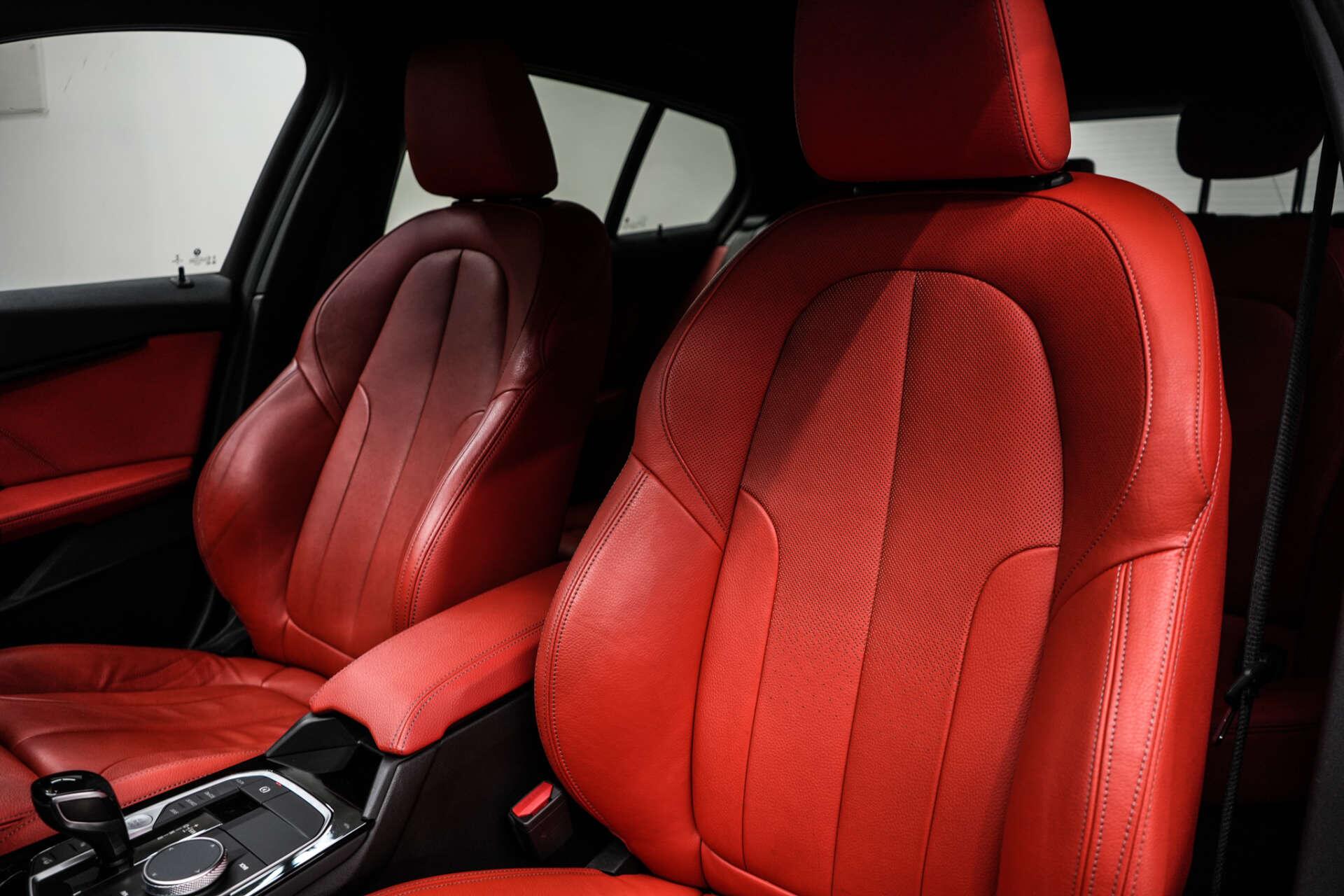 BMW 1 Series view 17
