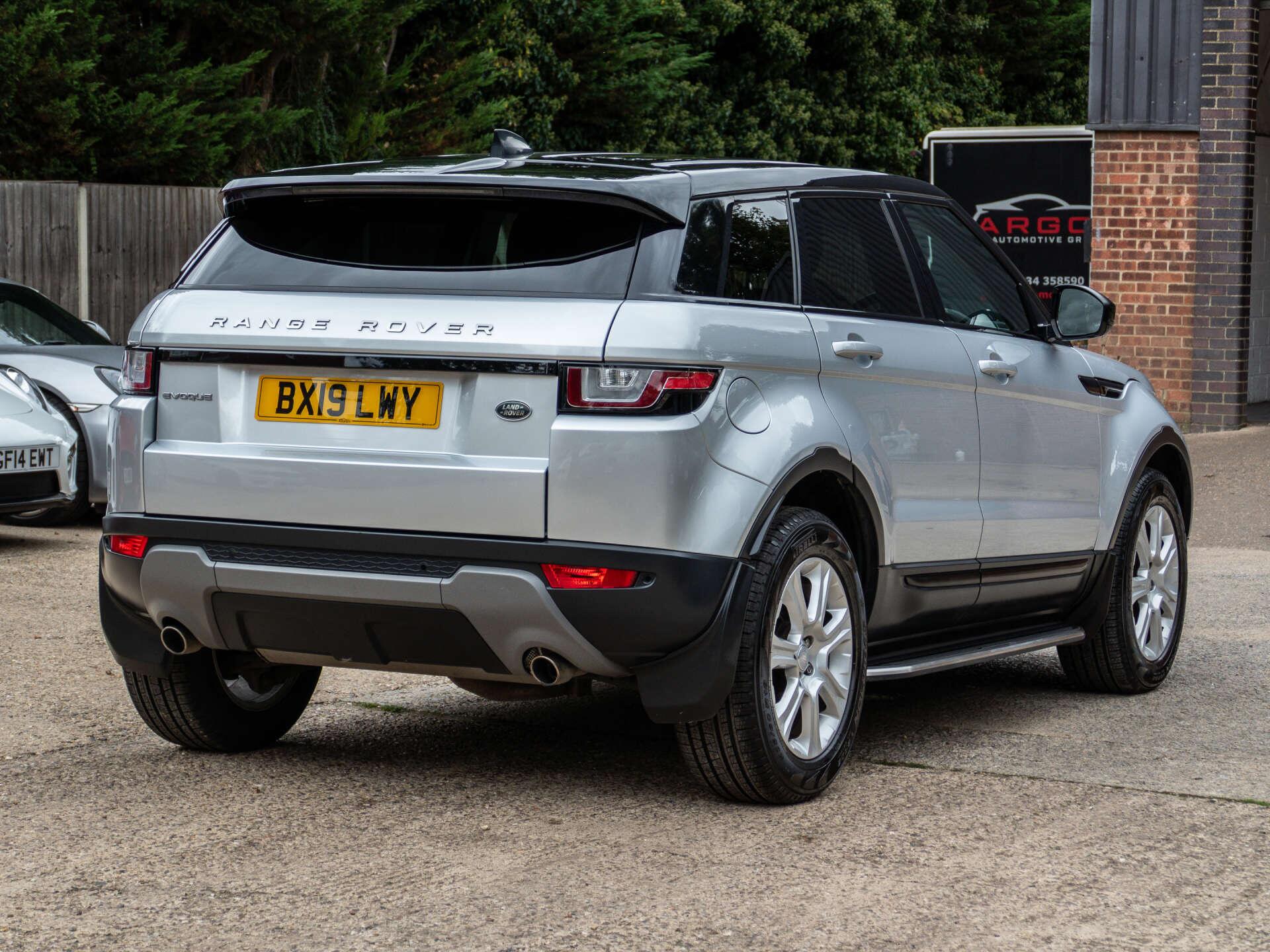 Land Rover Range Rover Evoque view 19