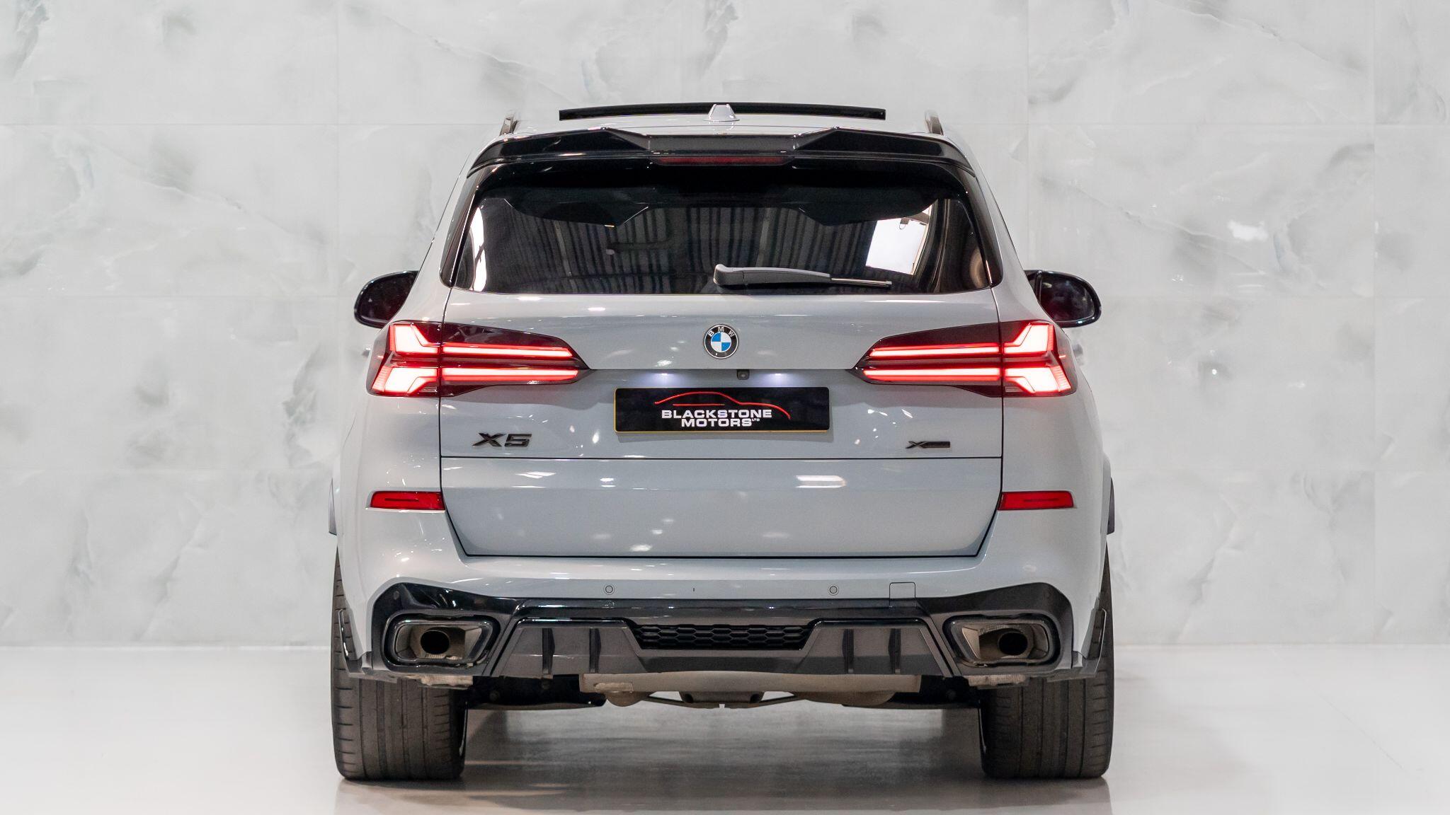 BMW X5 view 6
