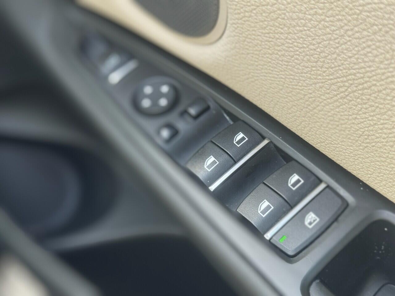 BMW X6 view 34