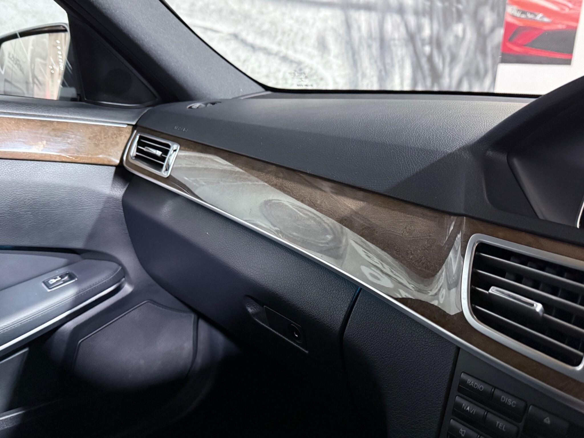 Mercedes-Benz E-Class view 47
