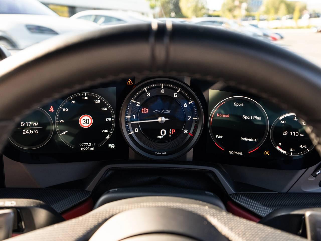 Porsche 911 view 20