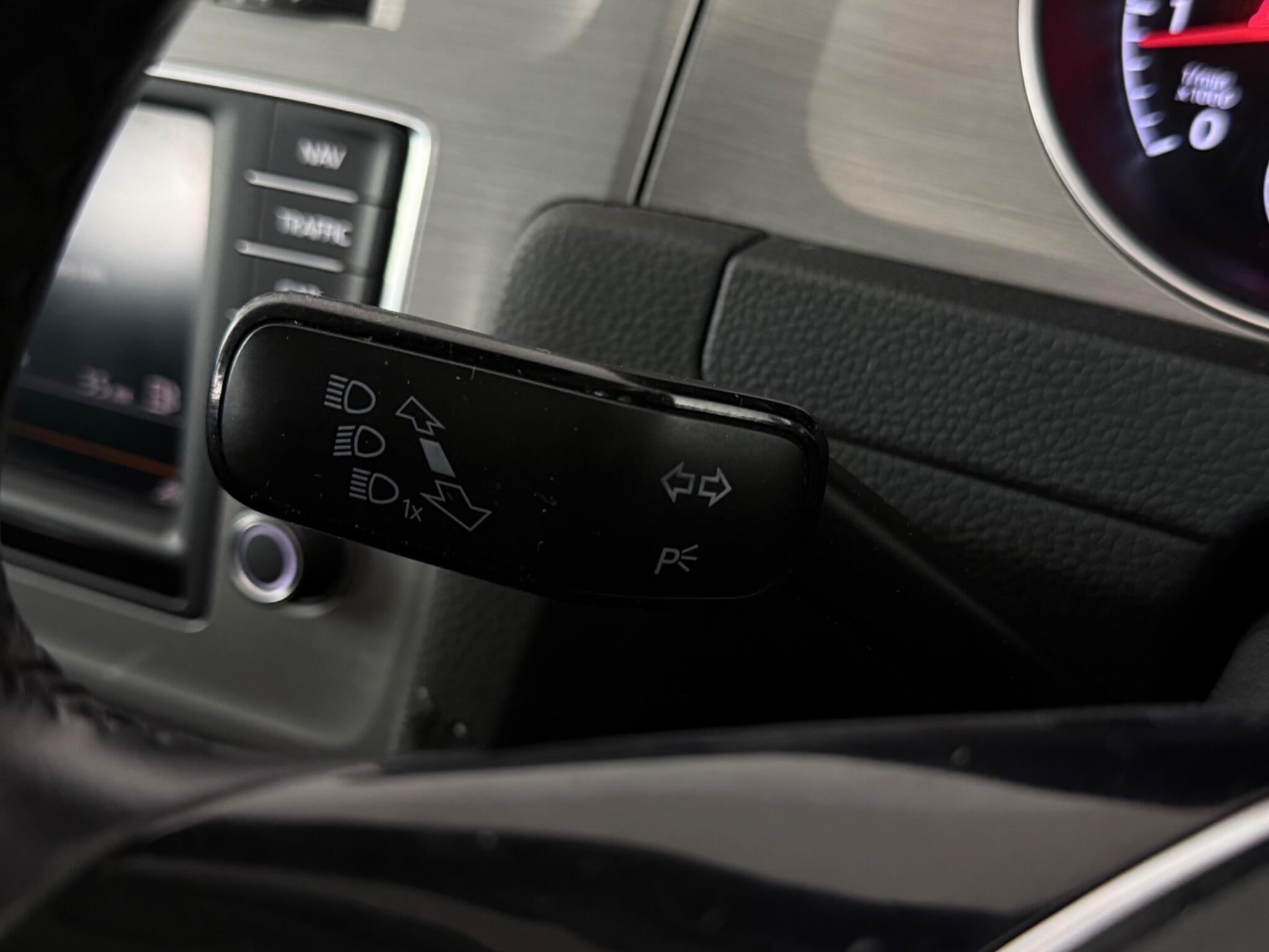 Volkswagen Golf view 15
