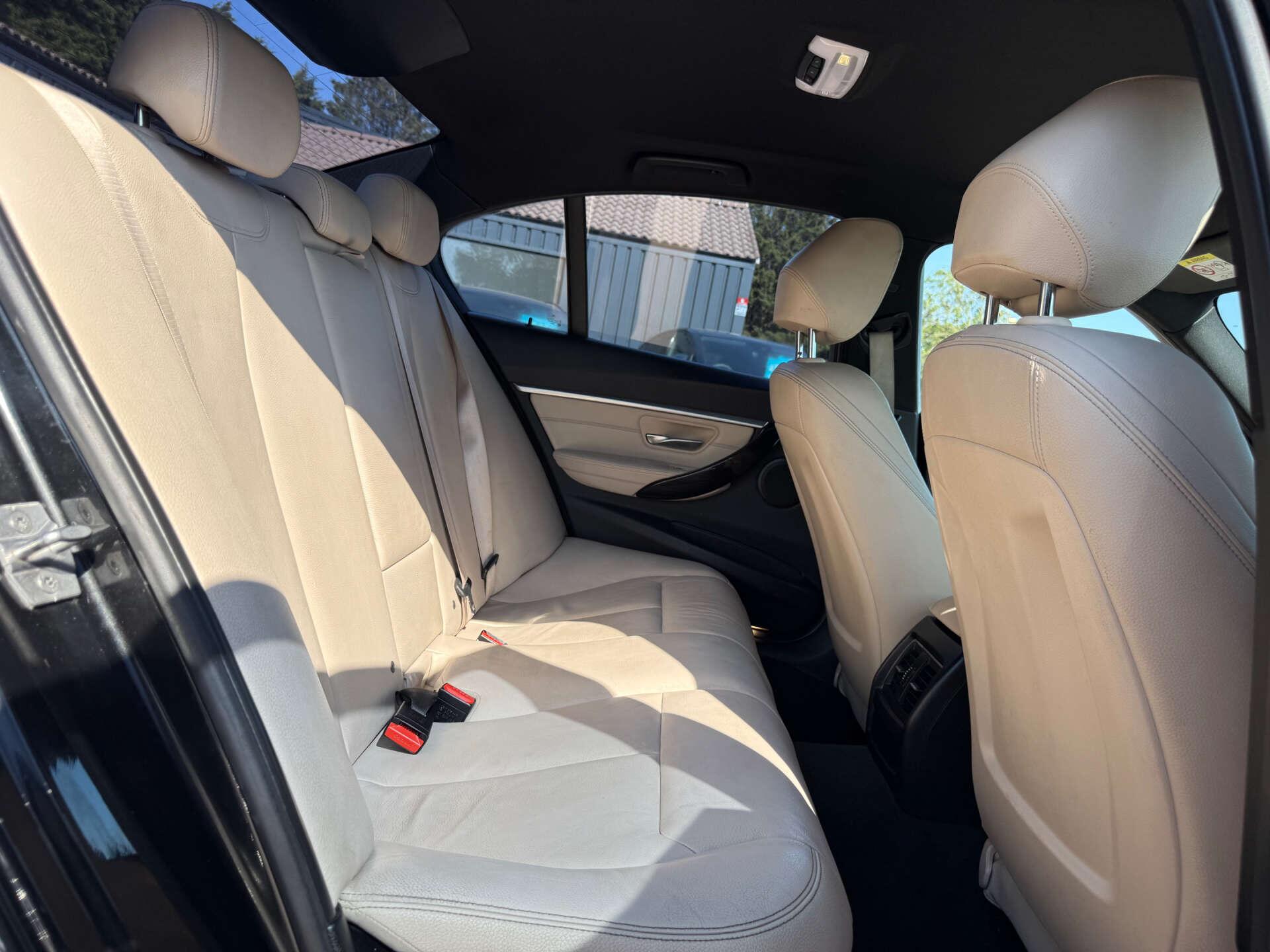 BMW 3 Series view 60