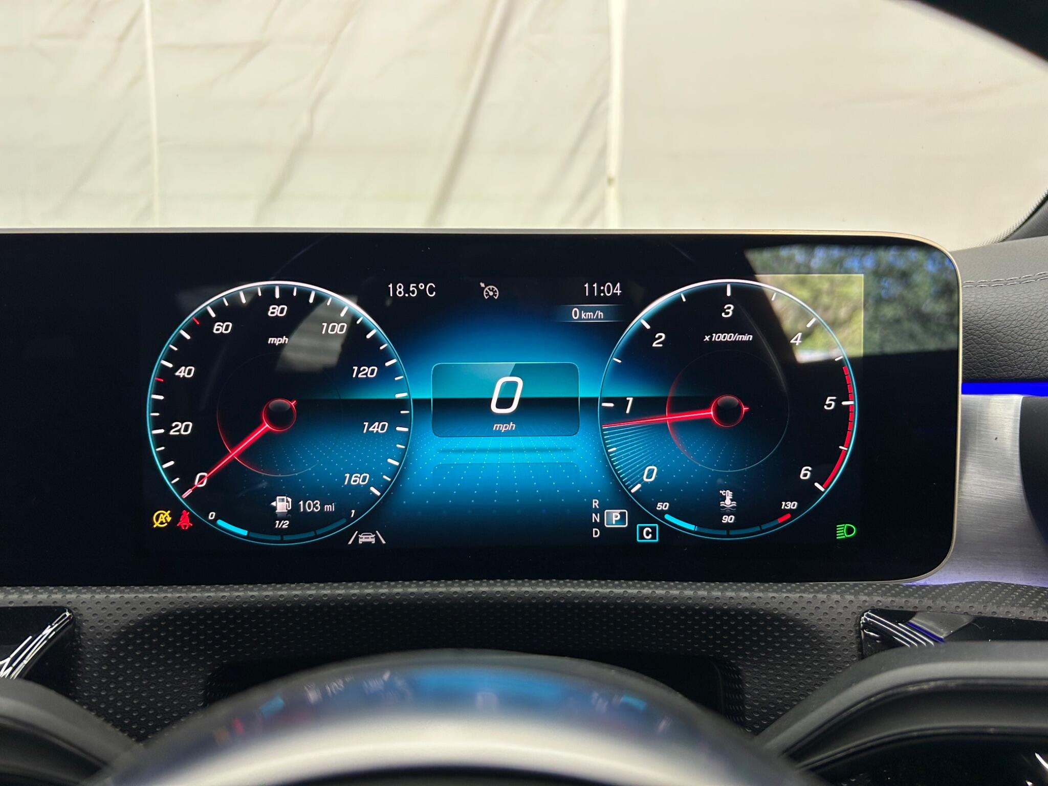 Mercedes-Benz Cla view 42