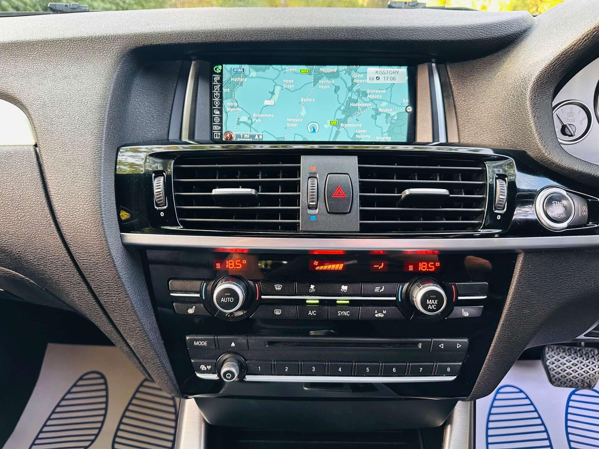 BMW X3 view 12