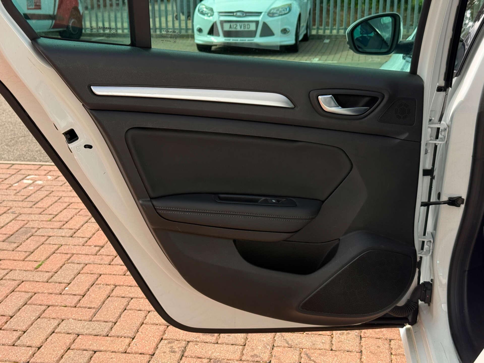 Renault Megane view 35