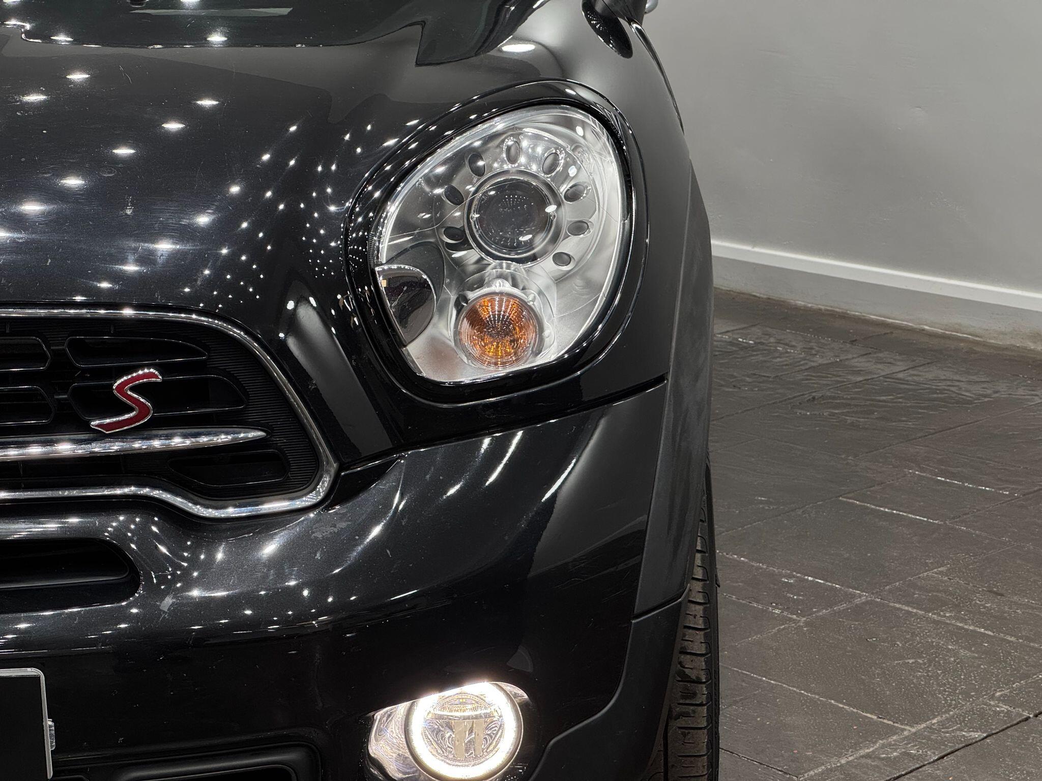 MINI Countryman view 8
