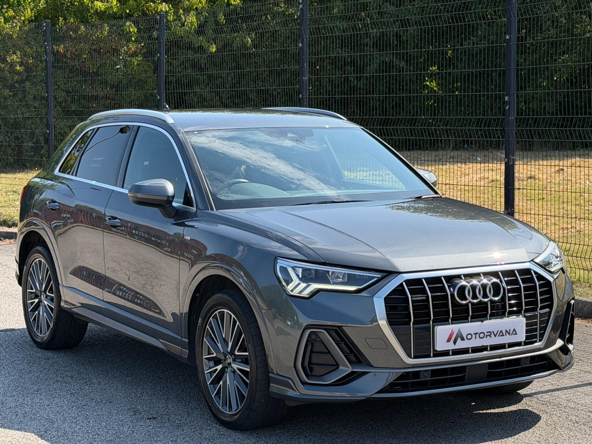 Audi Audi Q3 view 2