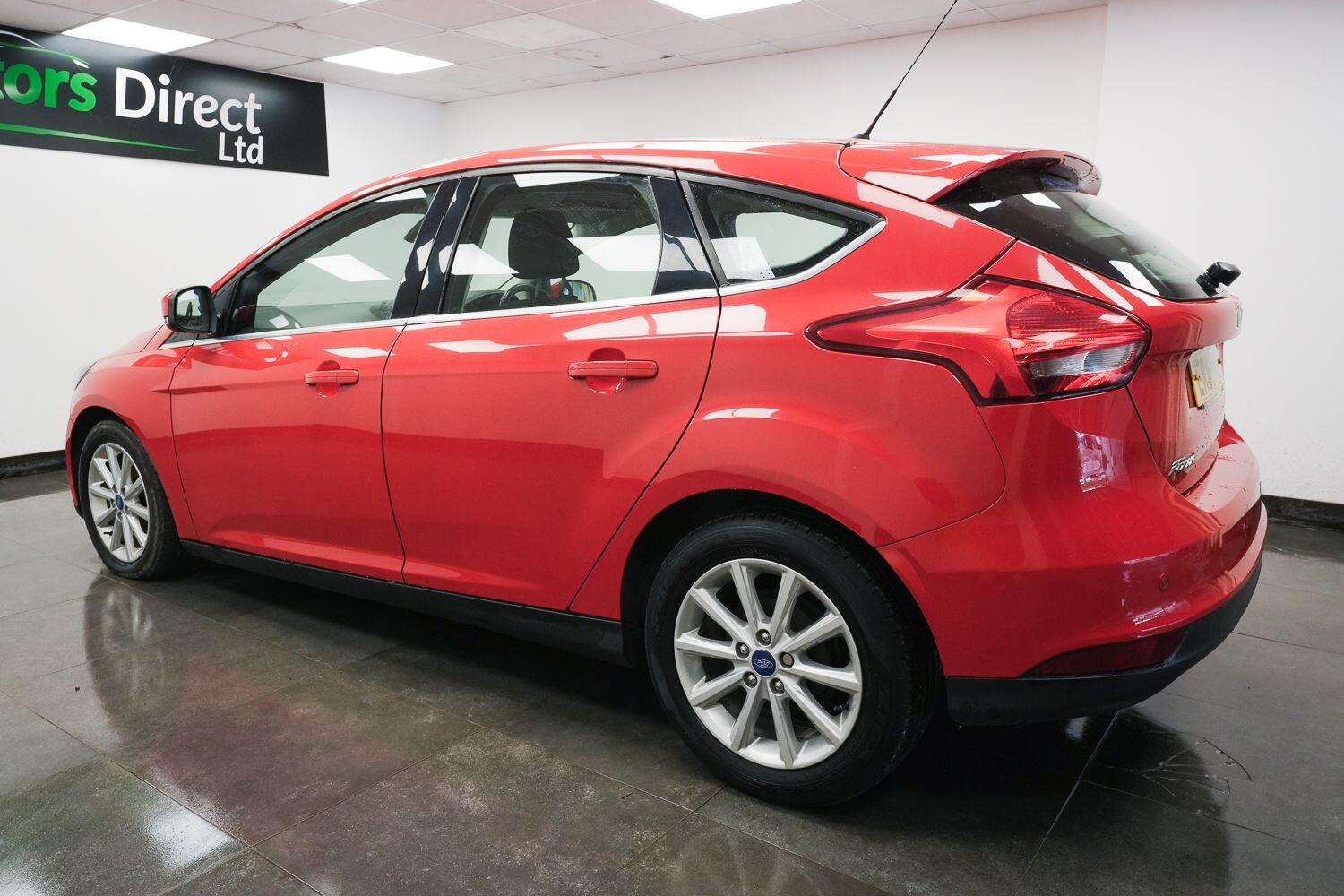Ford Focus view 7