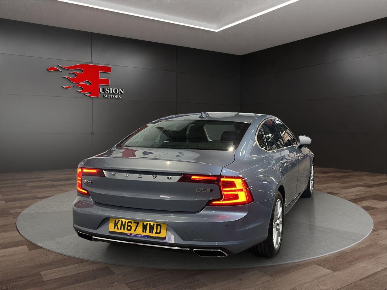 Volvo S90 view 7