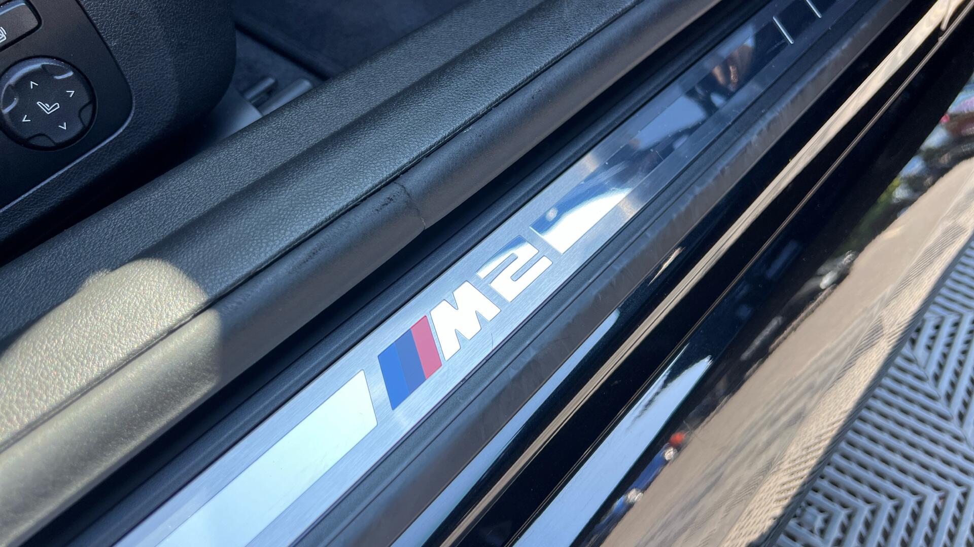 BMW M2 view 24