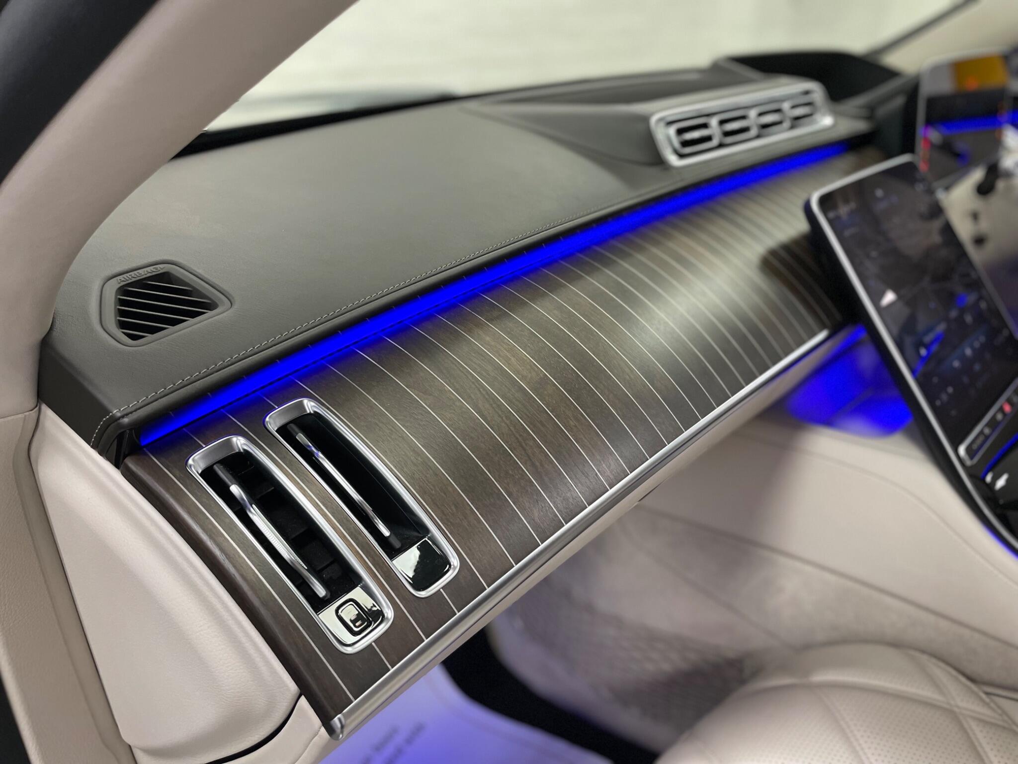 Mercedes-Benz S-Class view 20