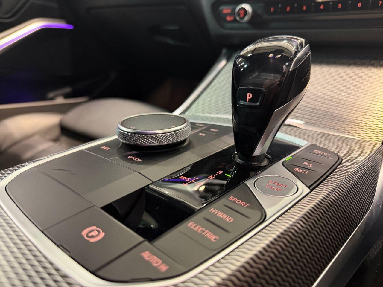 BMW 3 Series view 23