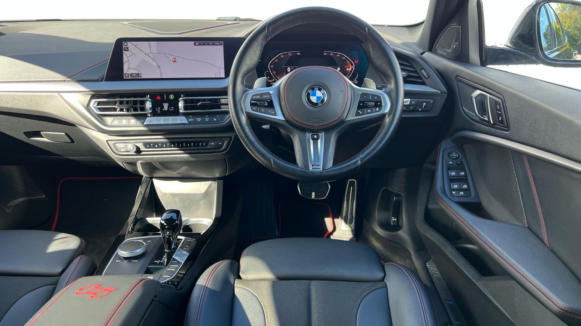 BMW 1 Series view 5