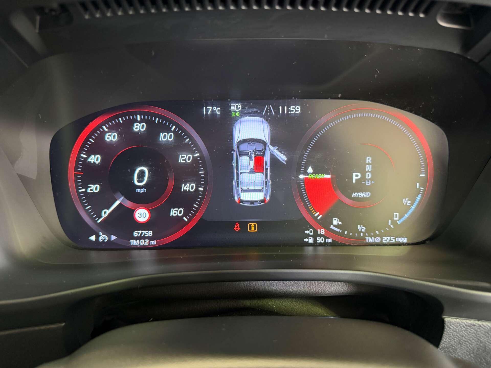 Volvo XC40 view 24