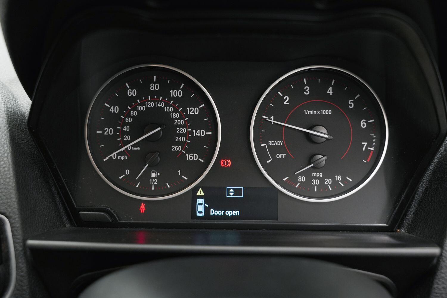BMW 1 Series view 20