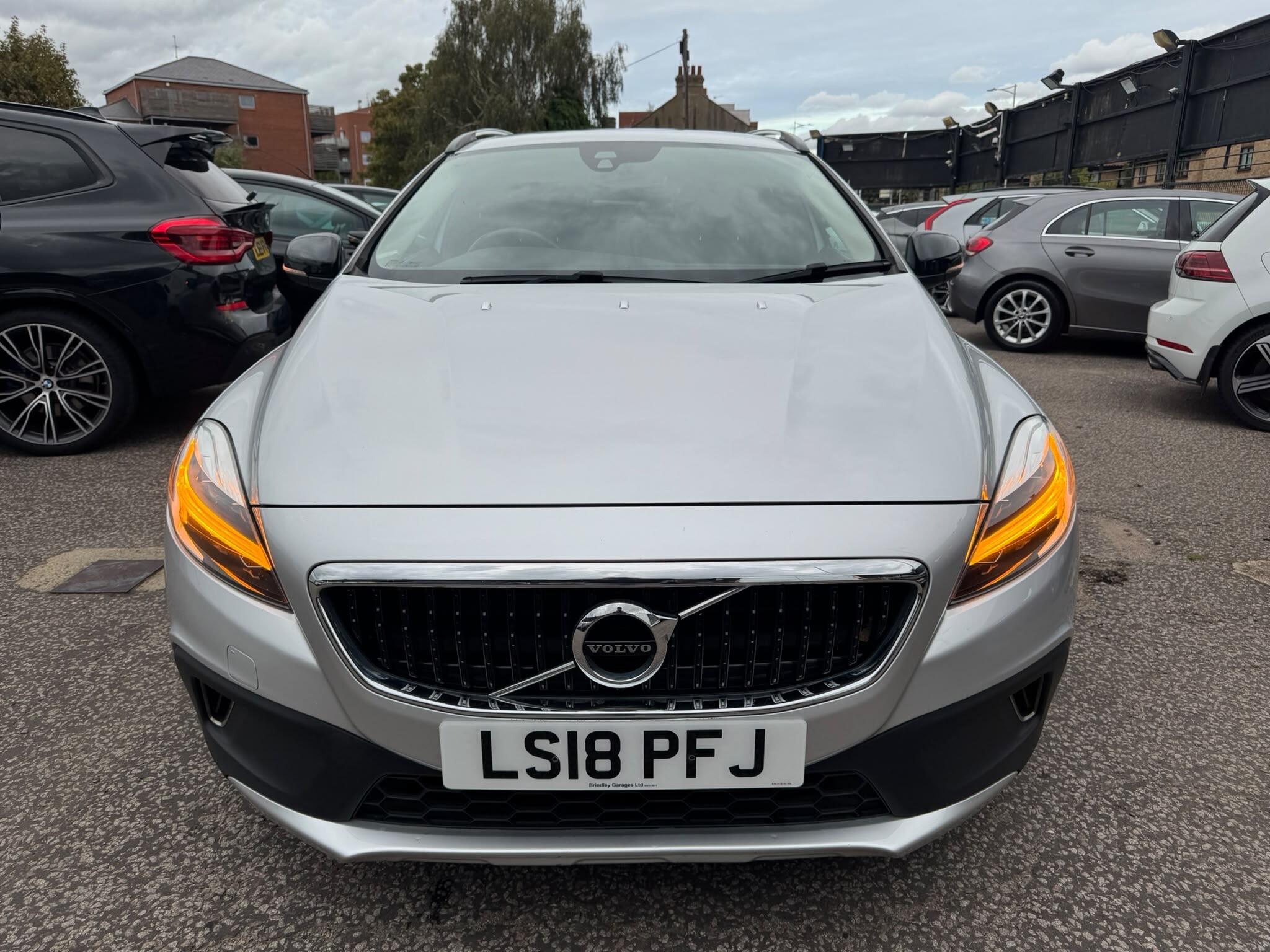 Volvo V40 Cross Country view 30