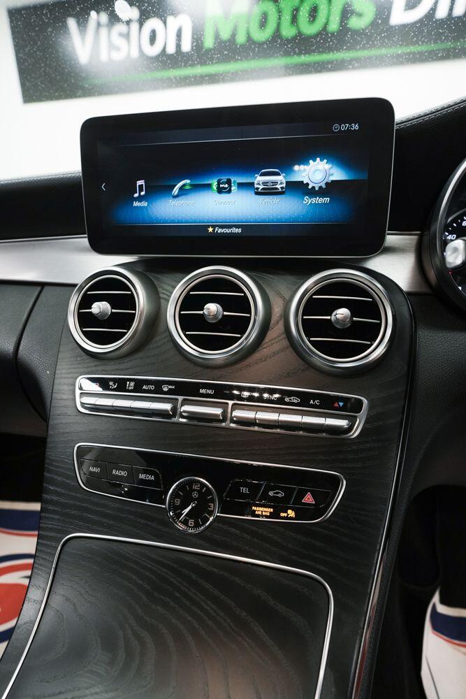 Mercedes-Benz C Class view 16