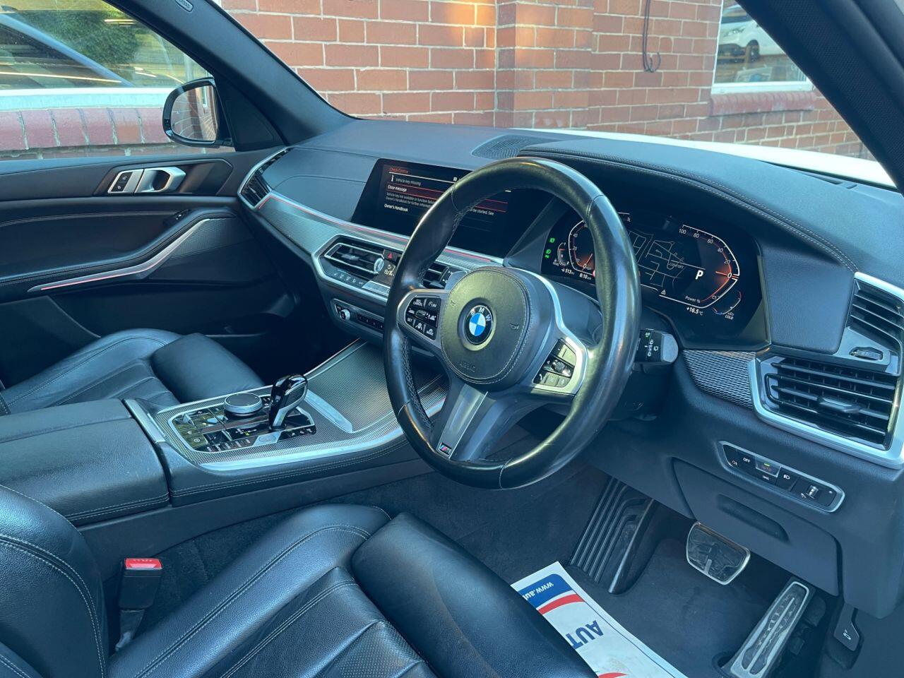 BMW X5 view 4