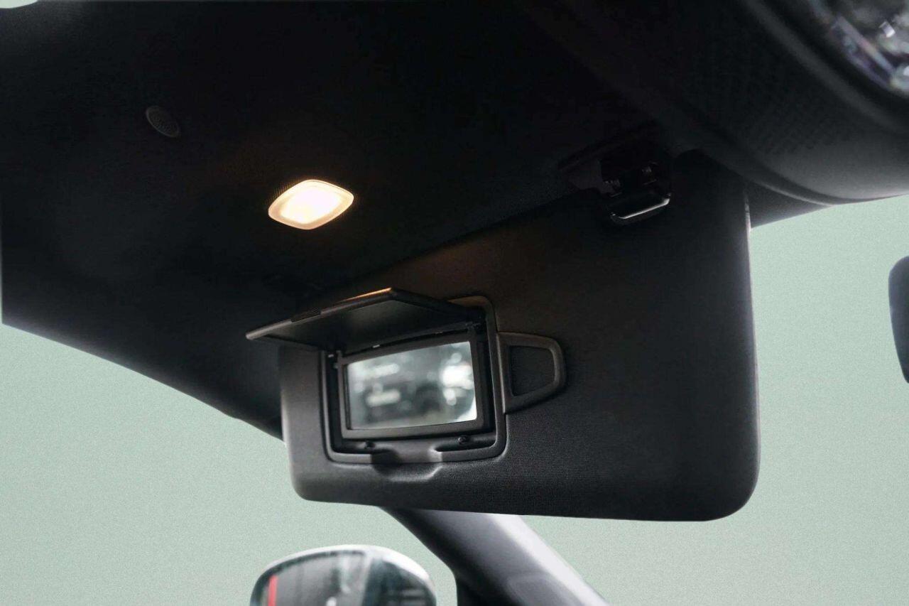 Mercedes-Benz Cla view 46